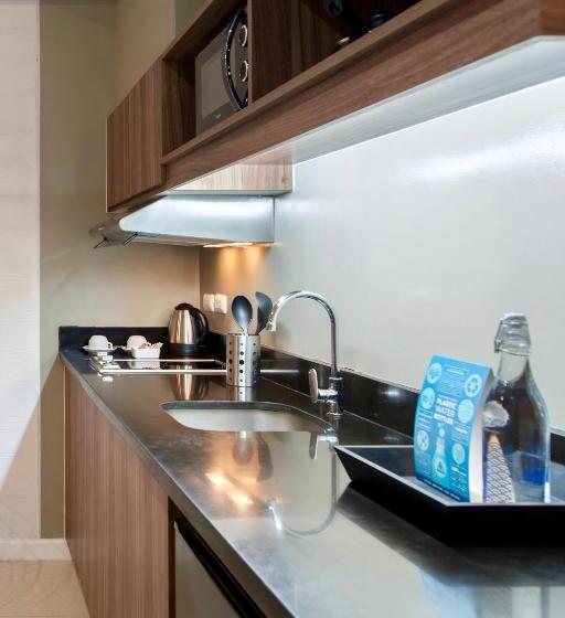 استودیوی استاندارد, The Sphere Serviced Residences Managed By Hii