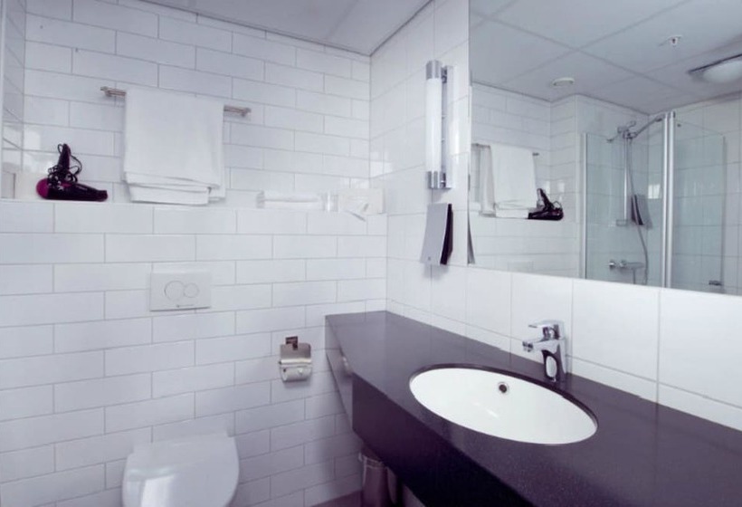 Номер Стандарт, Clarion Collection Hotel With