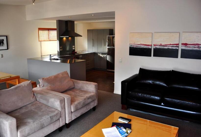 2 베드룸 이그제큐티브 아파트, St James Apartments