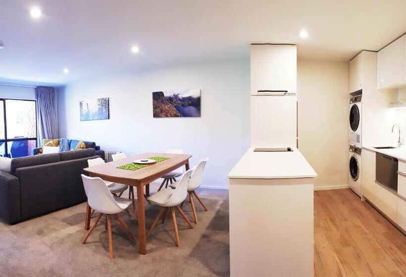 침실 2개 디럭스 아파트, St James Apartments