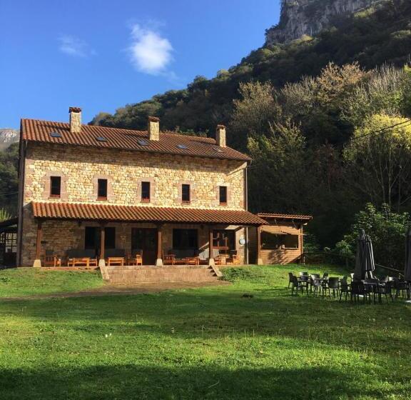 이코노이 4인룸, Albergue Cabrales   Hostel