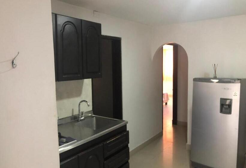 استودیوی استاندارد, Aparta Hotel Roca Marina