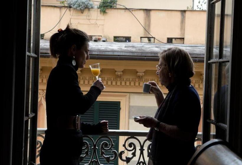 اتاق لوکس, Genova46 Suites & Rooms