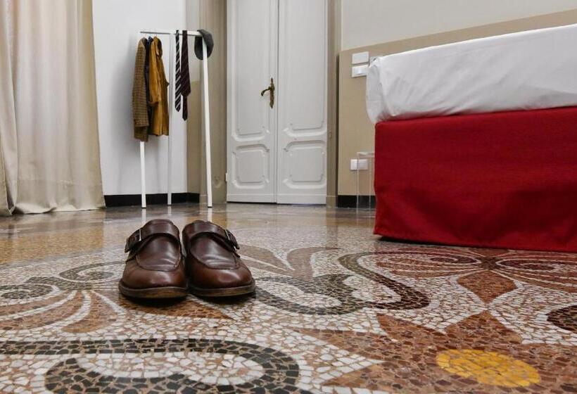 اتاق لوکس, Genova46 Suites & Rooms