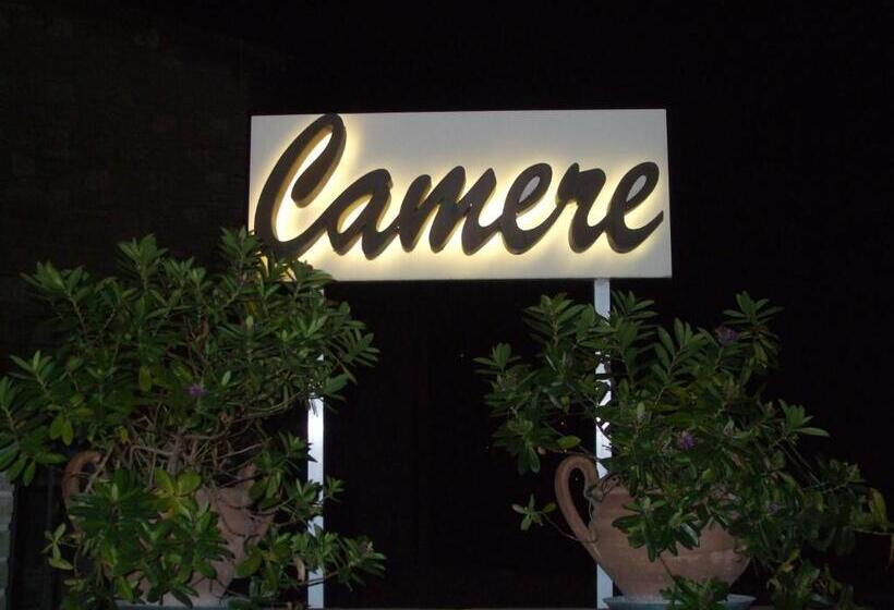 اتاق استاندارد با چشم‌انداز باغ, Camere Ramaccia