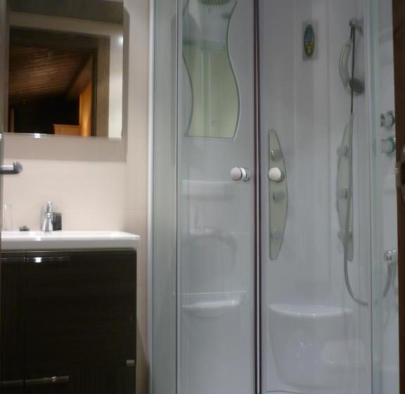 Апартаменты 2 Спальни, Hostal Piteus
