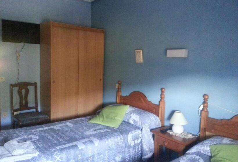 스탠다드 룸, Hostal La Collada De Aralla