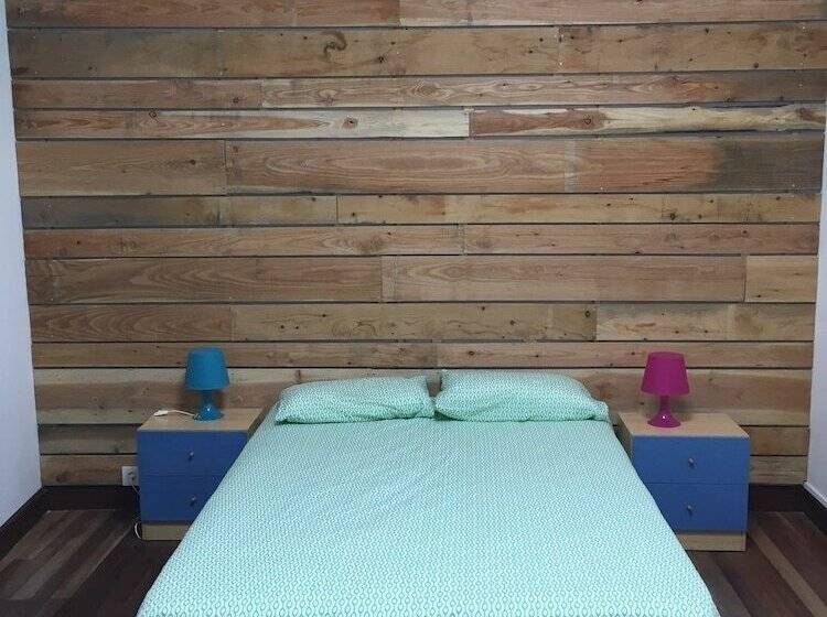 اتاق استاندارد با سرویس بهداشتی مشترک, Kasa Ronda   Adults Only