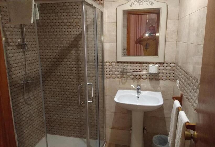 Номер Стандарт, Hostal Avenida