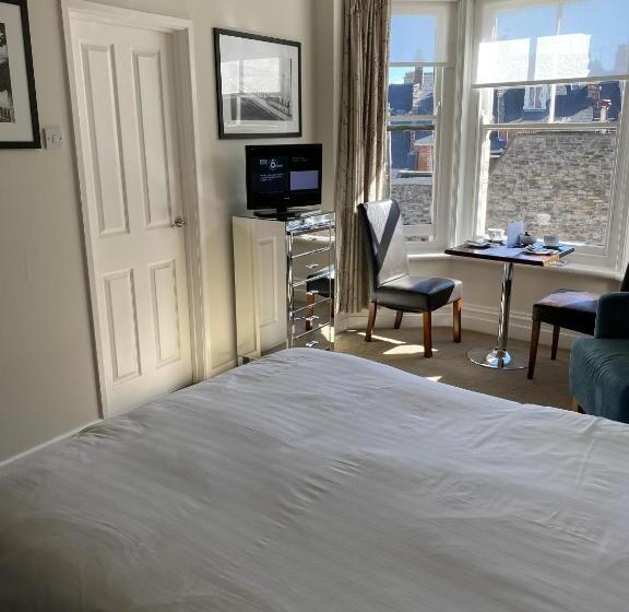 מיטת קינג בסוויטה, Gretenham B&b