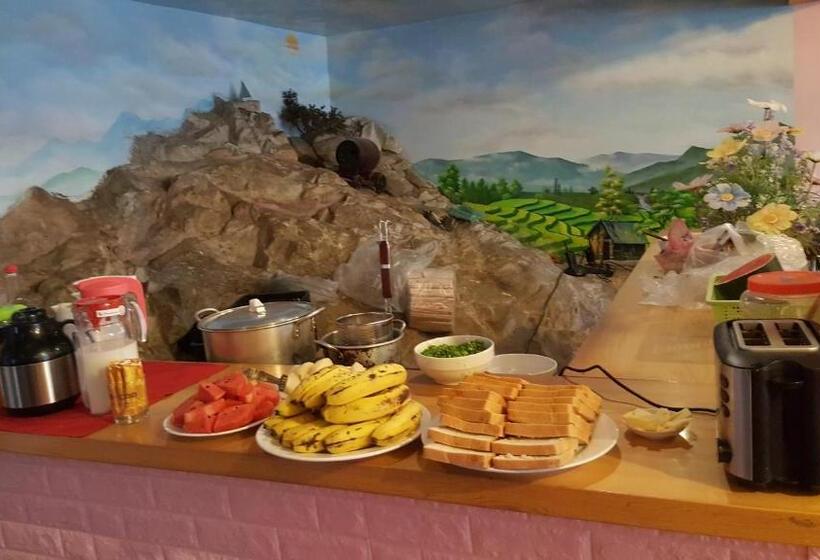 سوییت با چشم‌انداز کوه, Sapa Scenery