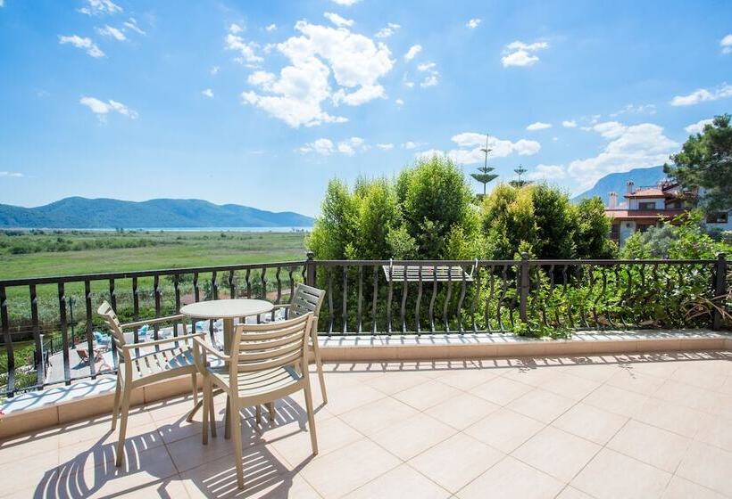 Номер Стандарт Двуспальная Кровать, Villa Marine