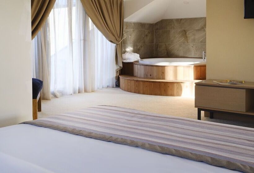 اتاق پنت هاوس, Mata Butik