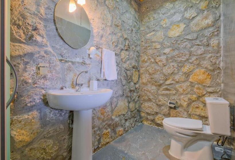 سوئیت با وان آب گرم, Faralya Yoruk Evi Suite   Adults Only