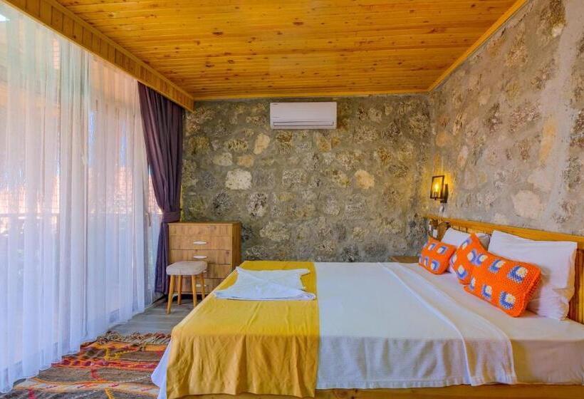 سوییت با چشم‌انداز دریا, Faralya Yoruk Evi Suite   Adults Only
