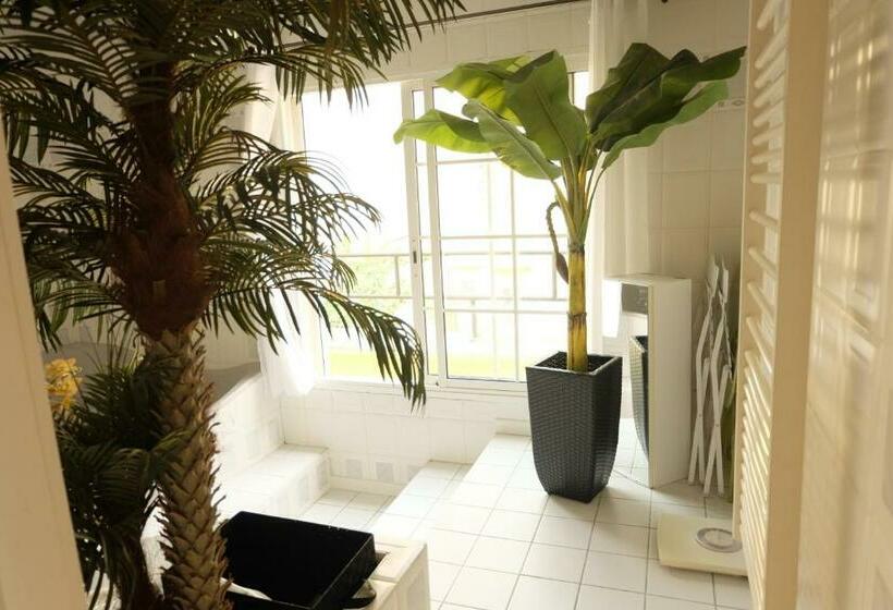 Люкс, B&b Le Patio En Ville   Chambres D Hôtes
