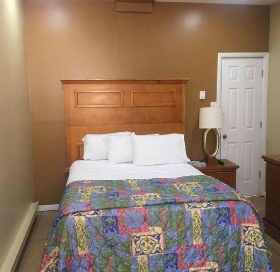 اتاق اکونومی, Paradise Inn