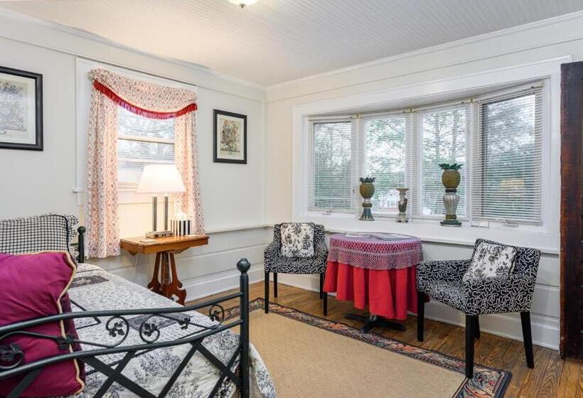 اتاق استاندارد با تخت بزرگ, Oakland Cottage Bed And Breakfast