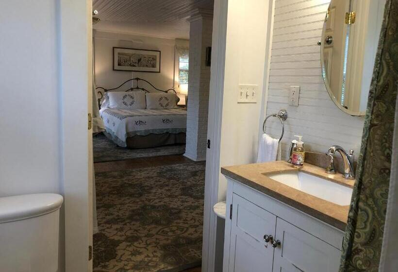 اتاق استاندارد با تخت بزرگ, Oakland Cottage Bed And Breakfast