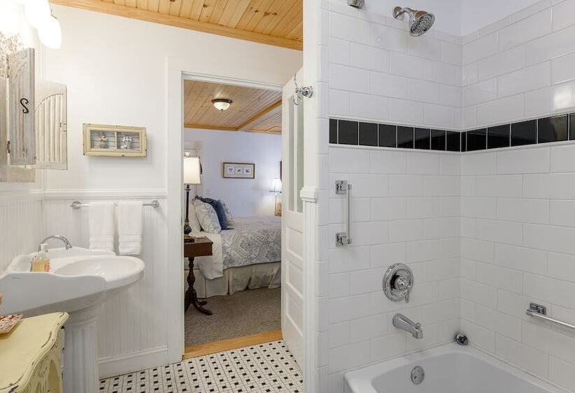 اتاق استاندارد با تخت بزرگ, Oakland Cottage Bed And Breakfast