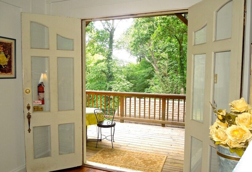 اتاق استاندارد با تخت بزرگ, Oakland Cottage Bed And Breakfast