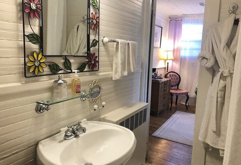 اتاق استاندارد با تخت دو نفره بزرگ, Oakland Cottage Bed And Breakfast