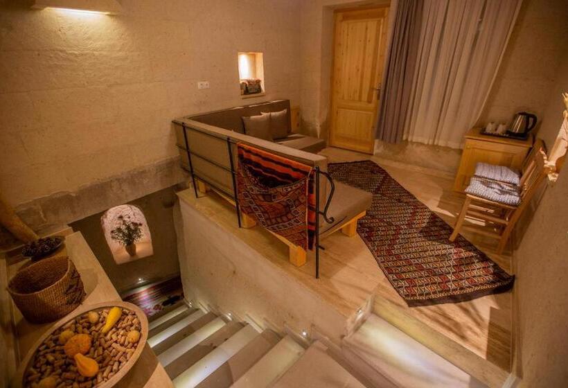 جناح, Maze Of Cappadocia