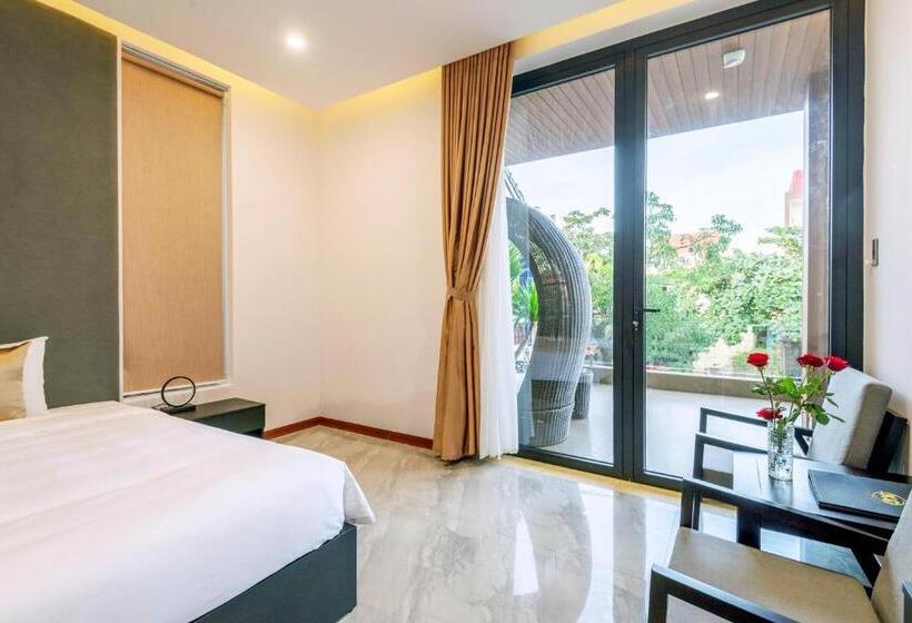 سوییت با چشم‌انداز استخر, Khong Cam Garden Villas