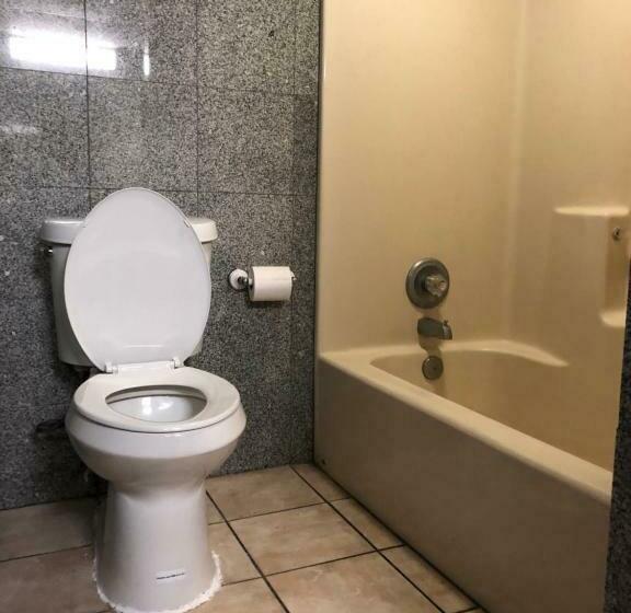 اتاق استاندارد, Capital Inn
