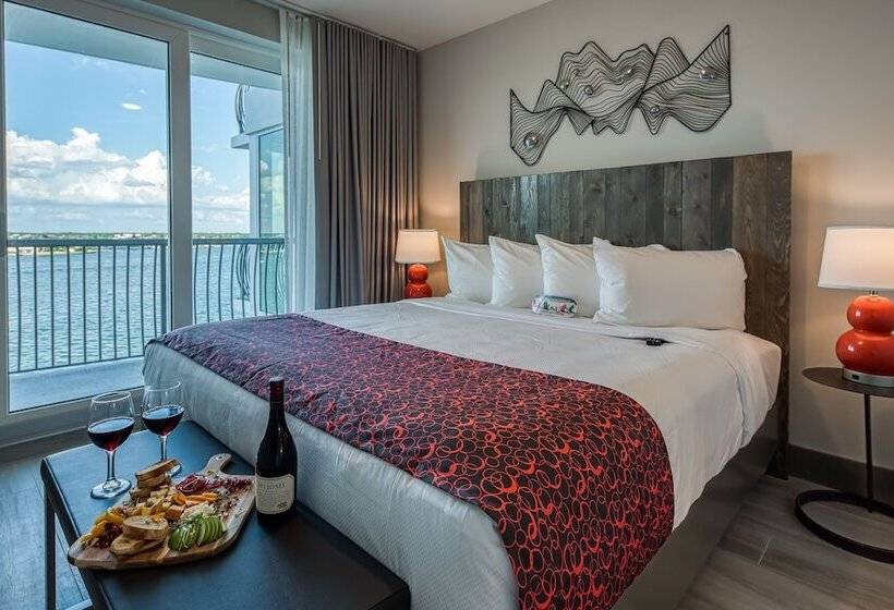 سوئیت 2 خوابه, Fusion Resort Waterfront Suites