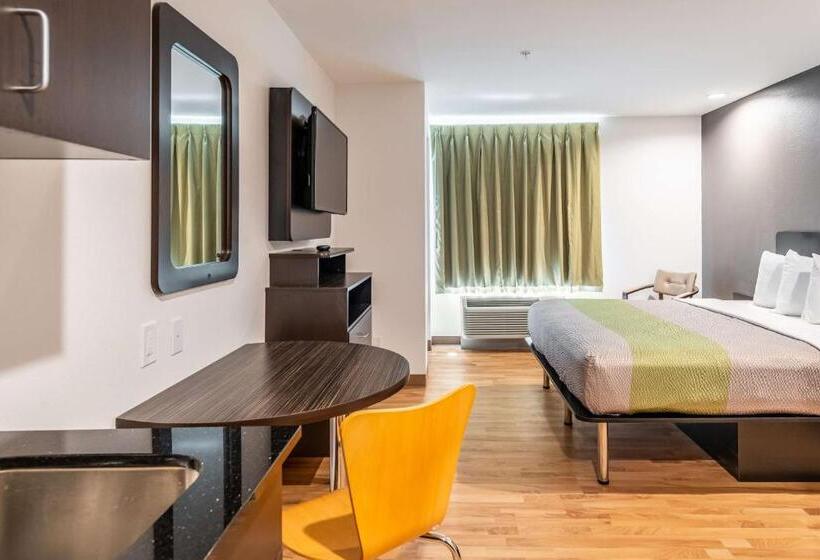 장애인을 위한 킹사이즈 침대 스탠다드 룸, Studio 6 Lake Charles
