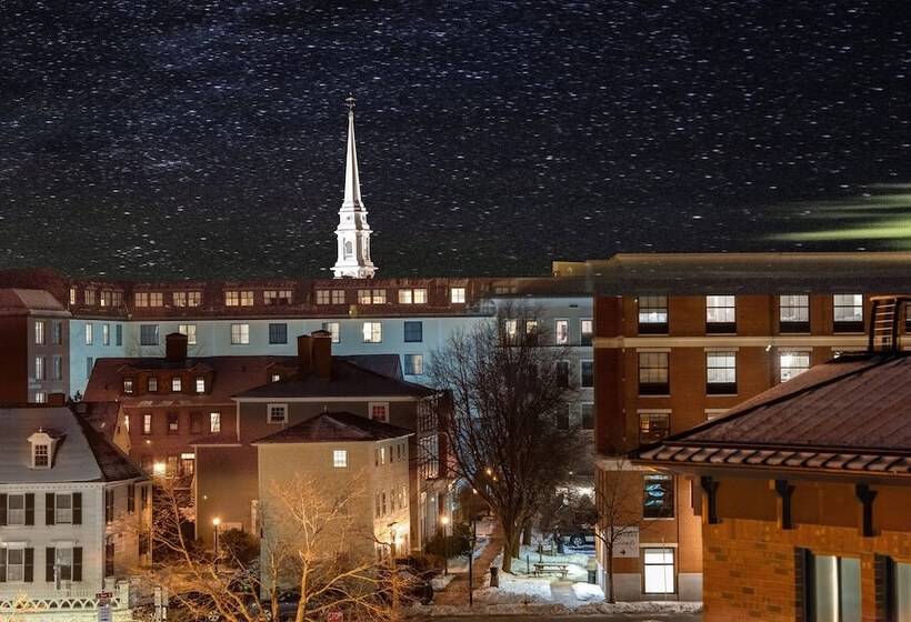 سوییت, Ac Hotel By Marriott Portsmouth Downtown/waterfront