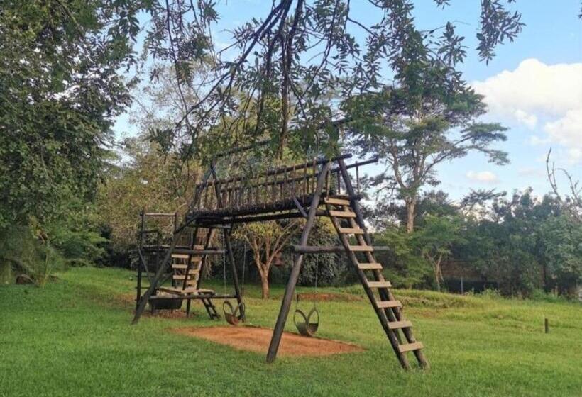 اتاق استاندارد با بالکن, Greenway Woods Resort