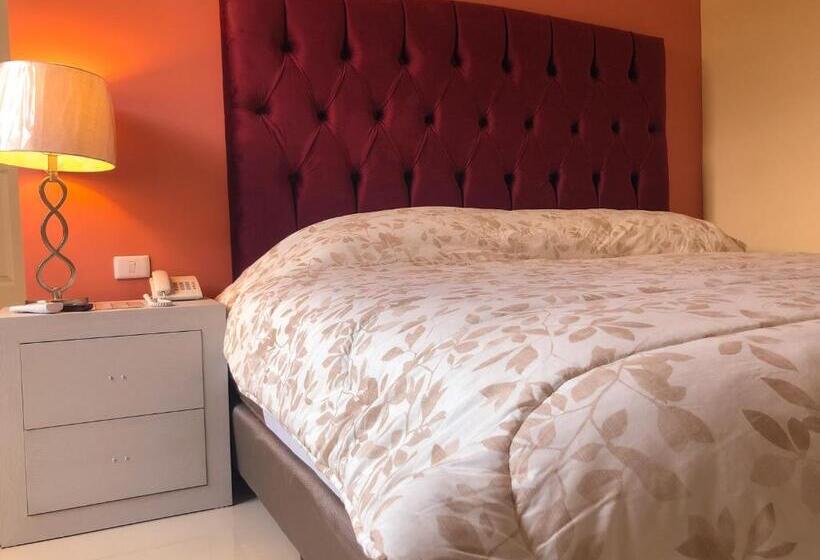 اتاق استاندارد یک نفره, Santa Fe Hotel Boutique