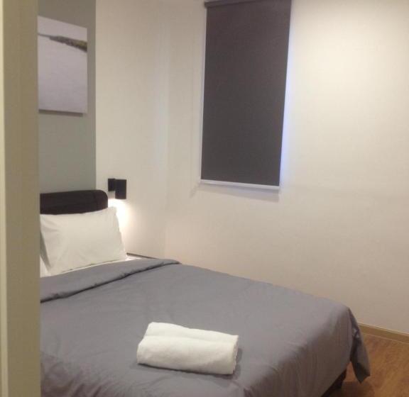 اتاق لوکس, Carlton Inn Bukit Ubi