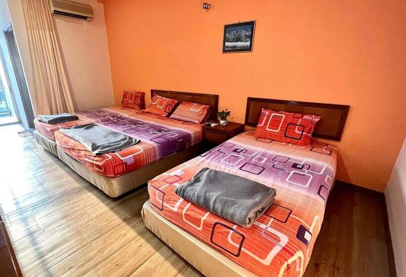 اتاق خانوادگی, Heng Ann Guest House
