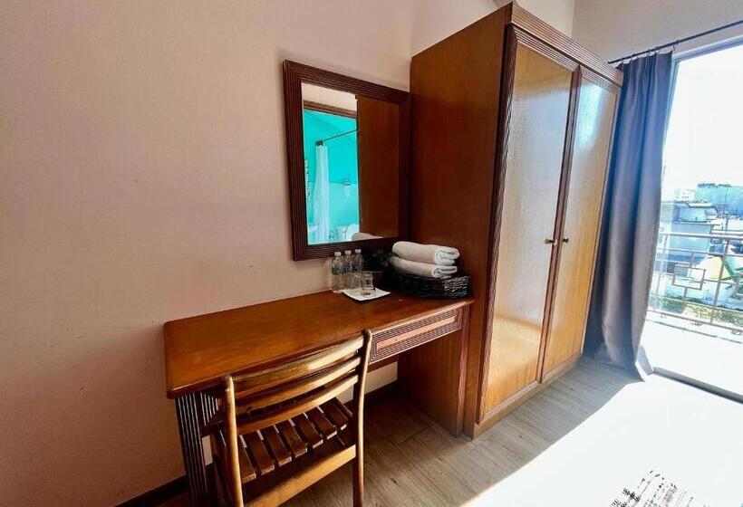 اتاق خانوادگی, Heng Ann Guest House