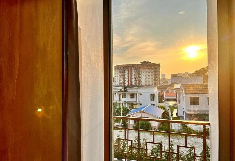 اتاق خانوادگی, Heng Ann Guest House