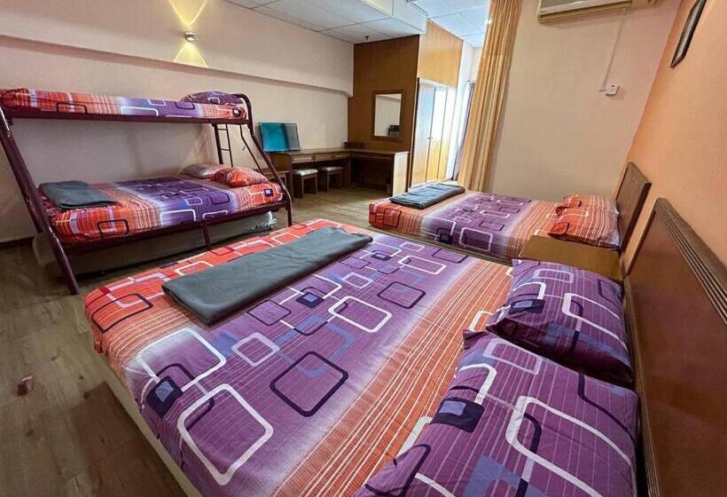 سوییت خانوادگی, Heng Ann Guest House