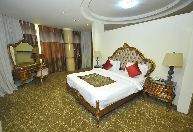 سوییت جونیور, Rehana Resort
