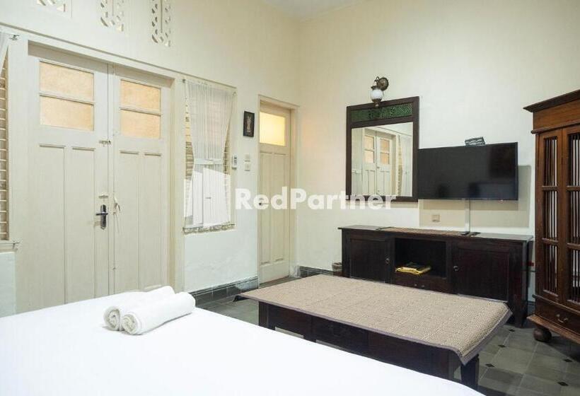 Номер Стандарт, Monginsidi Guest House Syariah Malioboro Yogyakarta Mitra Reddoorz