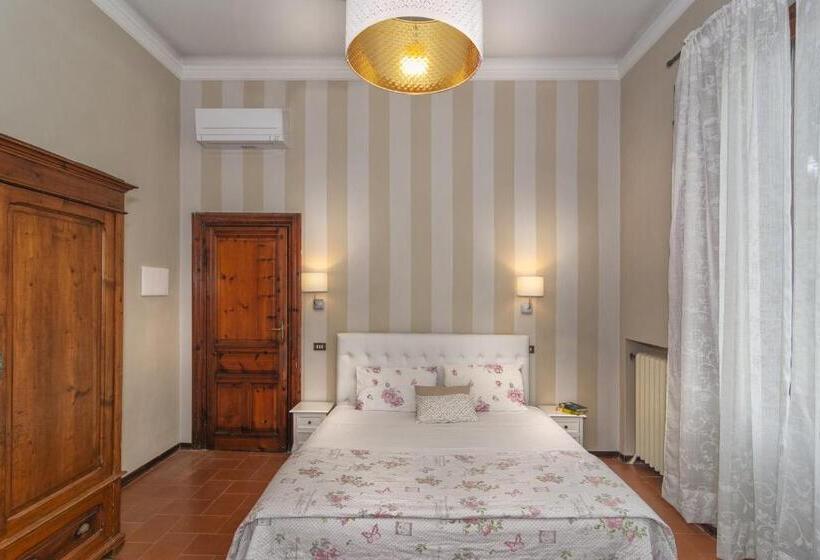 سوییت لوکس, Villa Ricci Suites