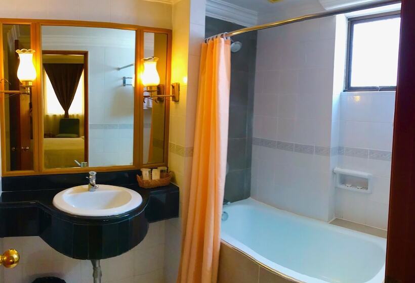 سوییت سوپریور, The Executive Hotel Lahad Datu