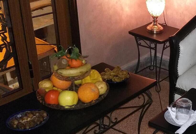 Люкс Повышенной Комфортности, Lahlou Riad Cafeteria