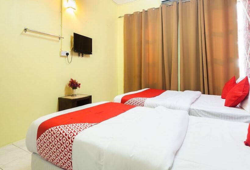 سوییت سوپریور, O Captain Hotel Cafe & Bistro