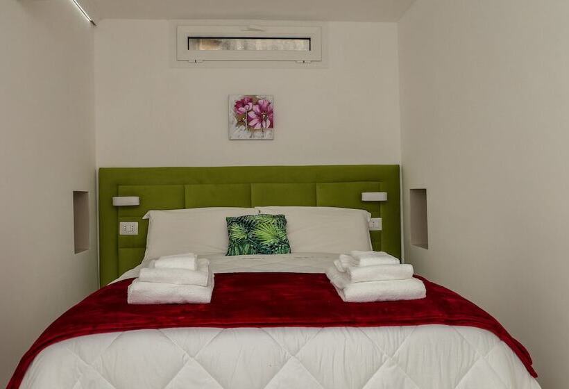 اتاق اکونومی, La Civita B&b