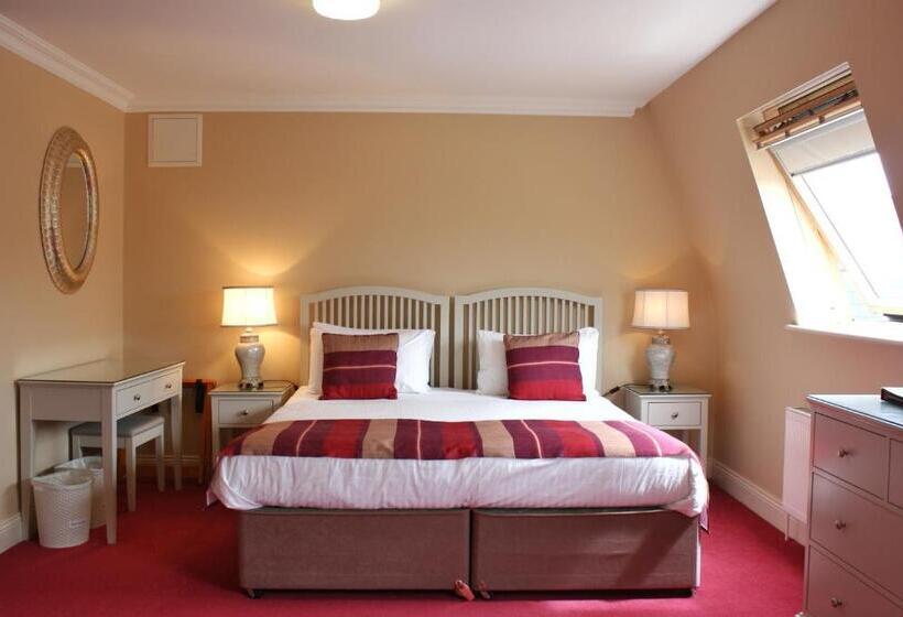 Четырехместный Номер Стандарт, The Moorings Hotel & Seafood Restaurant