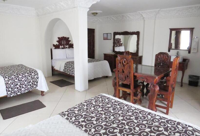 غرفة كومفورت ثلاثية, Royal Puebla