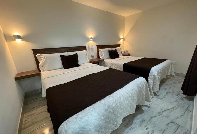 غرفة ديلوكس, Royal Puebla