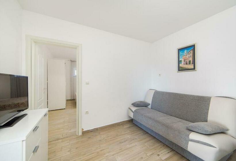 Апартаменты 2 Спальни, Apartments Maša